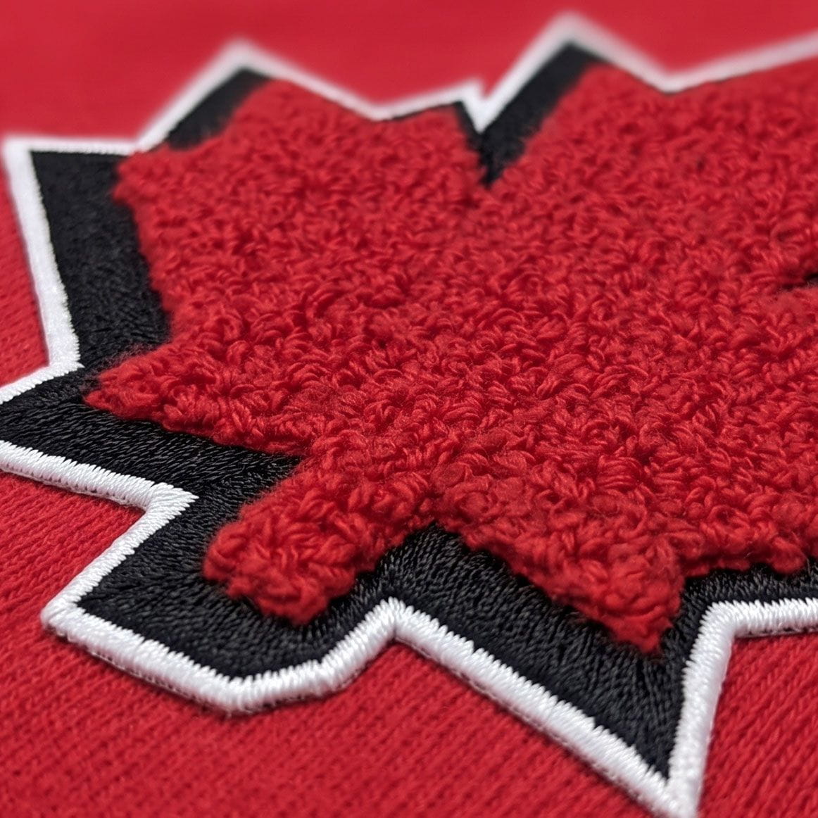 Canada Heritage Maple Leaf Crewneck Sweatshirt