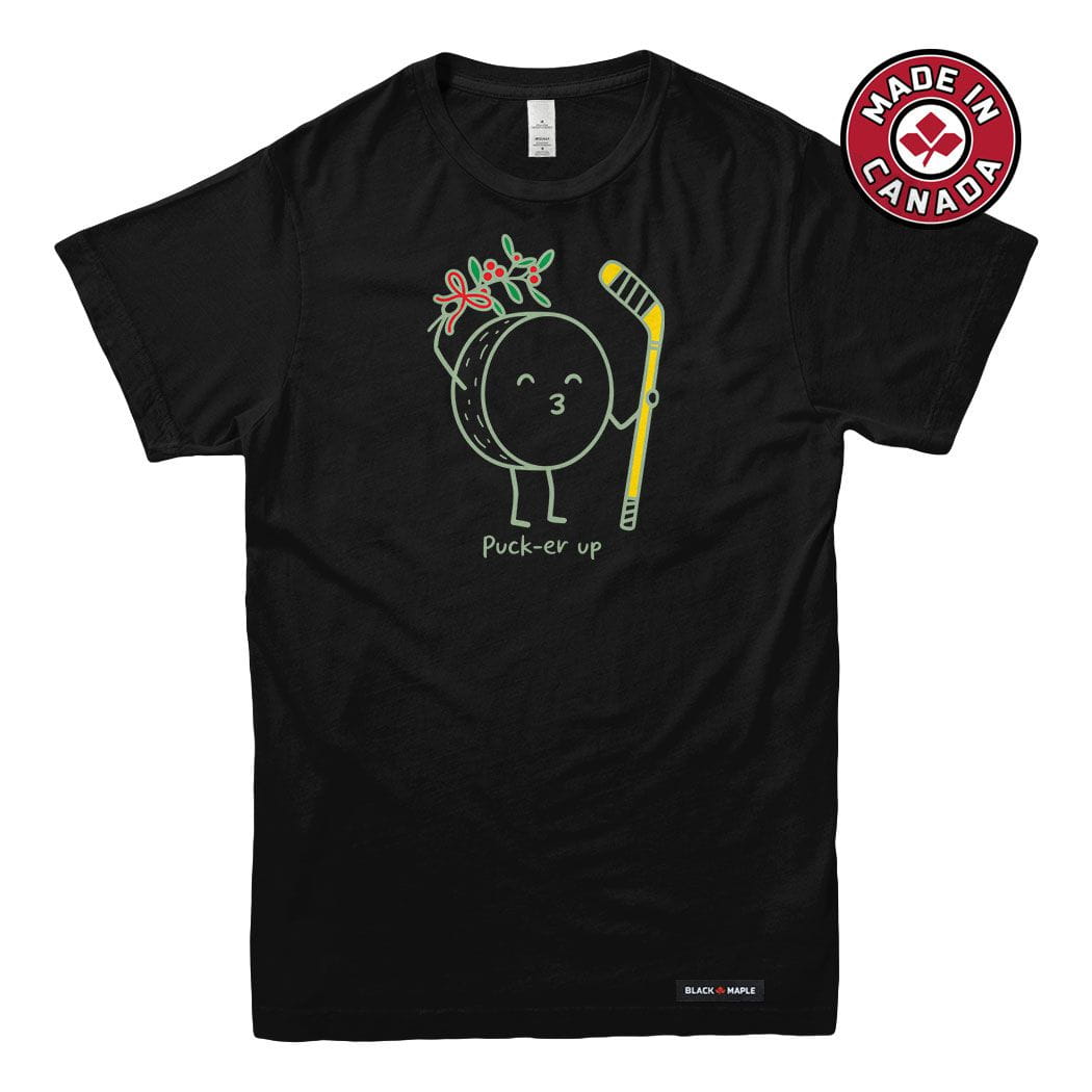 Hockey Puck-er up Christmas Mistletoe Mens T-shirt